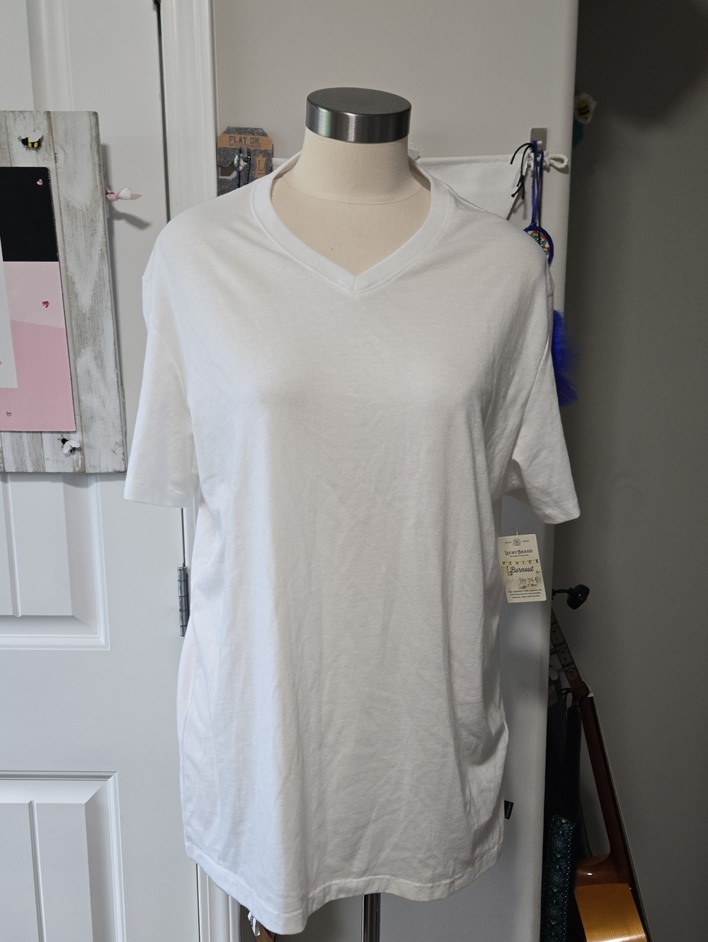 Lucky Brand Men's White V-Neck Tee